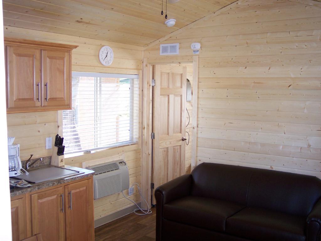 Russian River Camping Resort Cottage 7 โคลเวอร์เดล ภายนอก รูปภาพ